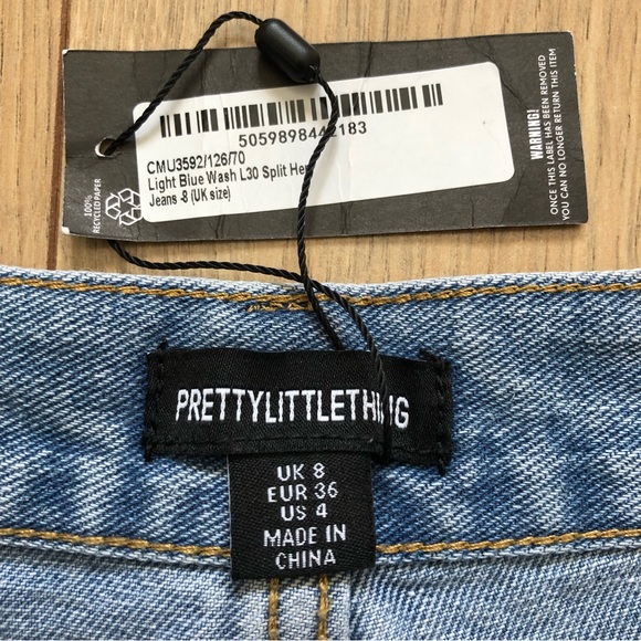 Women’s PrettyLittleThing Light Blue wash L30 Split Hem denim jeans size 4 - Picture 9 of 9